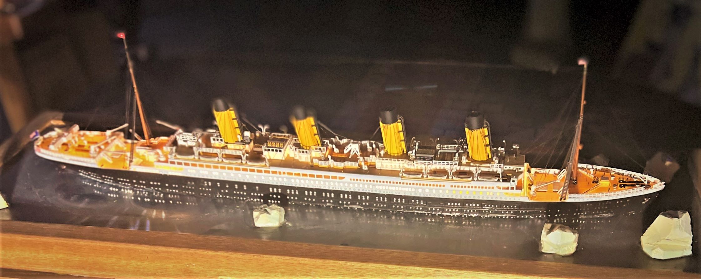 Maquette Du Titanic En Résine – Réplique Détaillée 21 Cm, Sous Licence Officielle !
